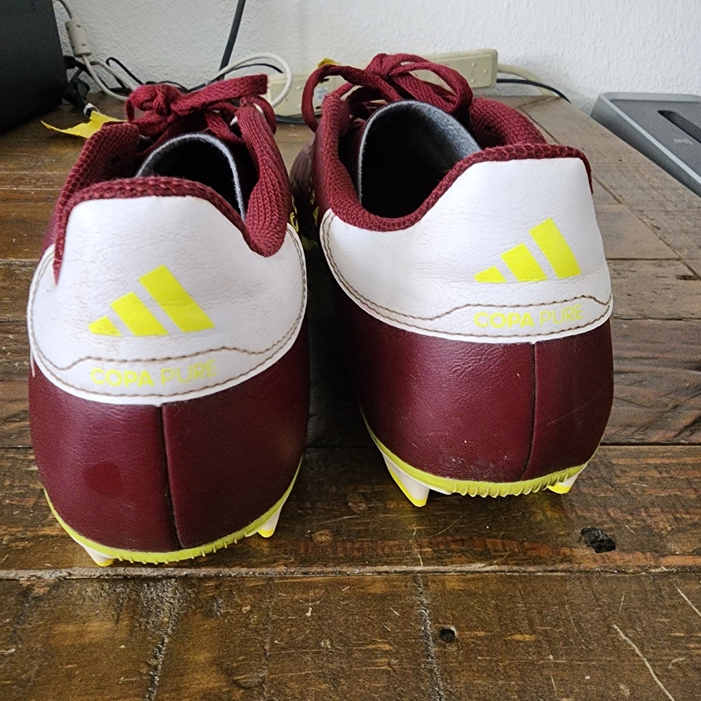 Size 10.5 Adidas Maroon and White Soccer Cleats - Picture 6 of 6
